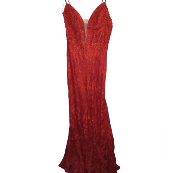 NWT Mac Duggal All Over Crystal Embellished Cherry Red Ball Gown Size US 4 - Picture 4 of 7